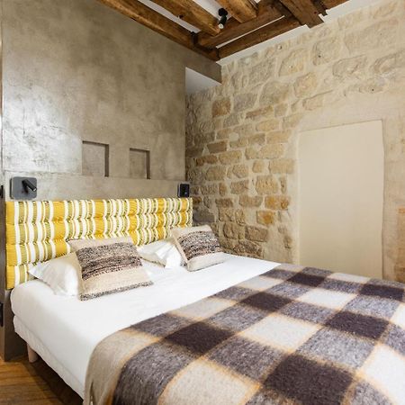Authentic Apartment - 1Br-4P - Le Marais Paris Luaran gambar